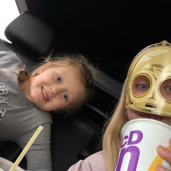 Meet your Posher, Audrey - Picture 1 of 1